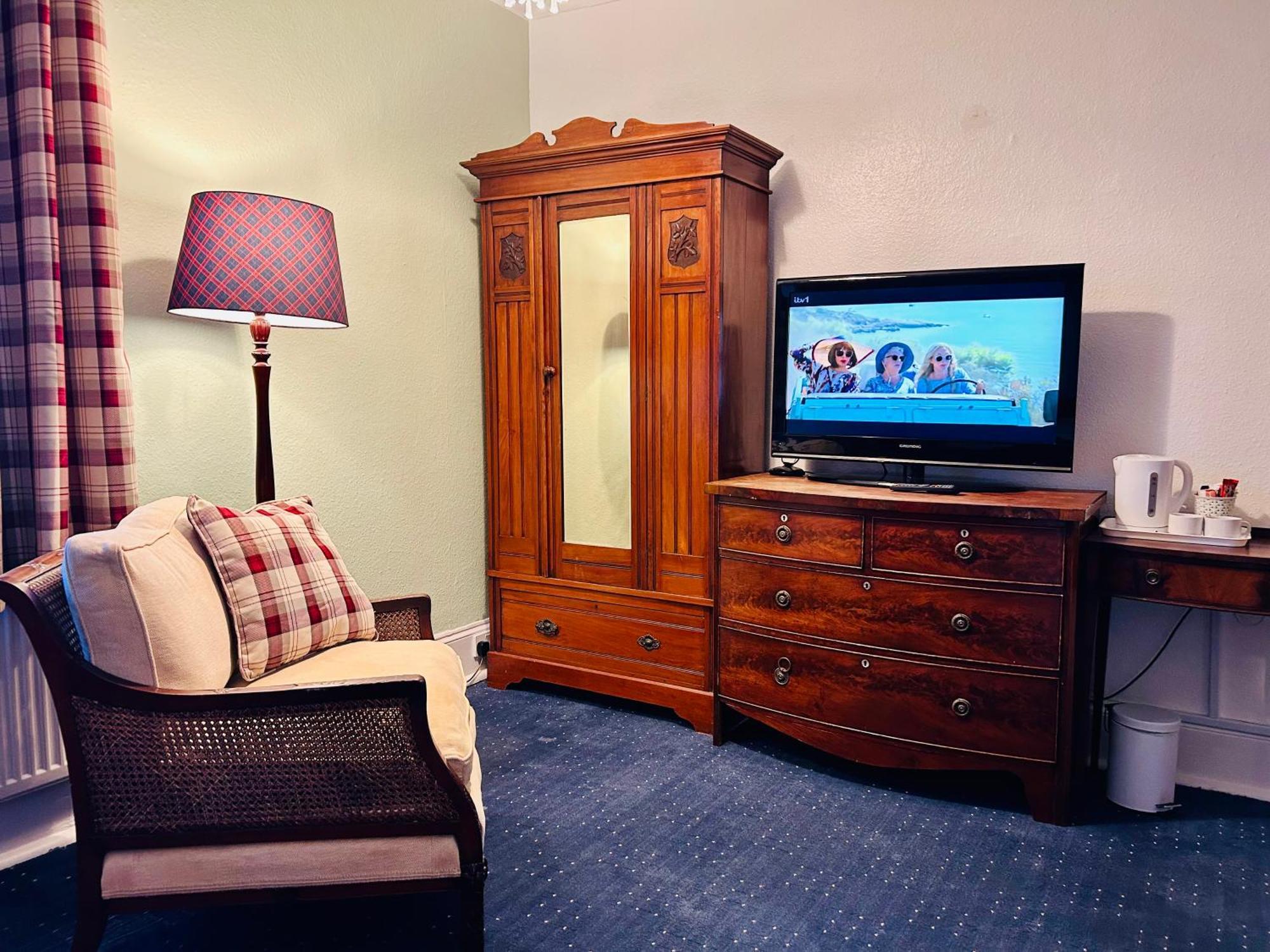 Clarence Quarters Self-Catering Guest House 포츠머스 외부 사진