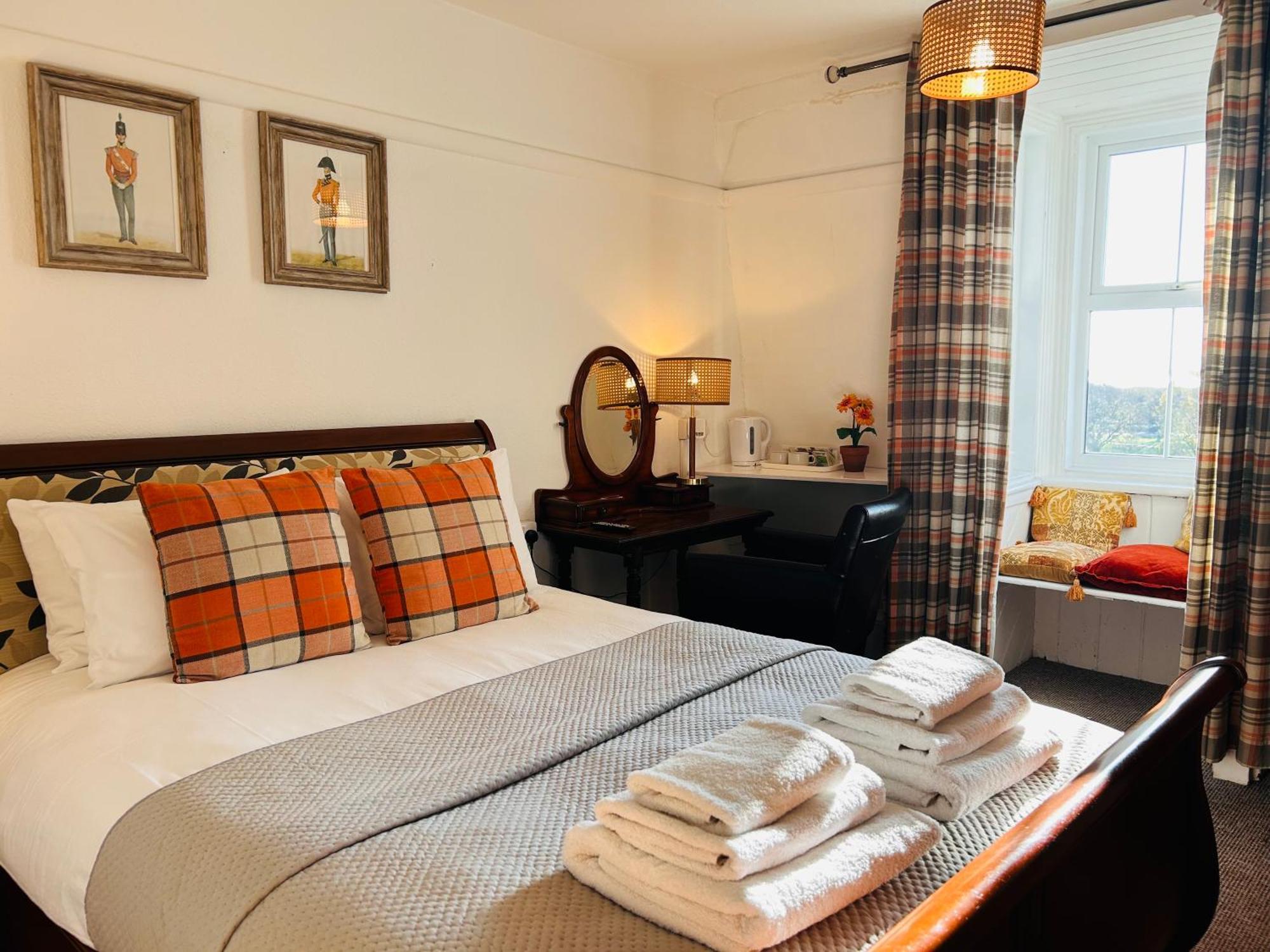 Clarence Quarters Self-Catering Guest House 포츠머스 외부 사진