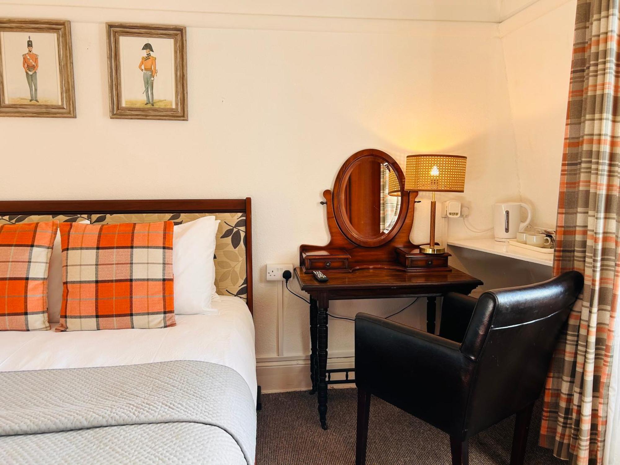 Clarence Quarters Self-Catering Guest House 포츠머스 외부 사진